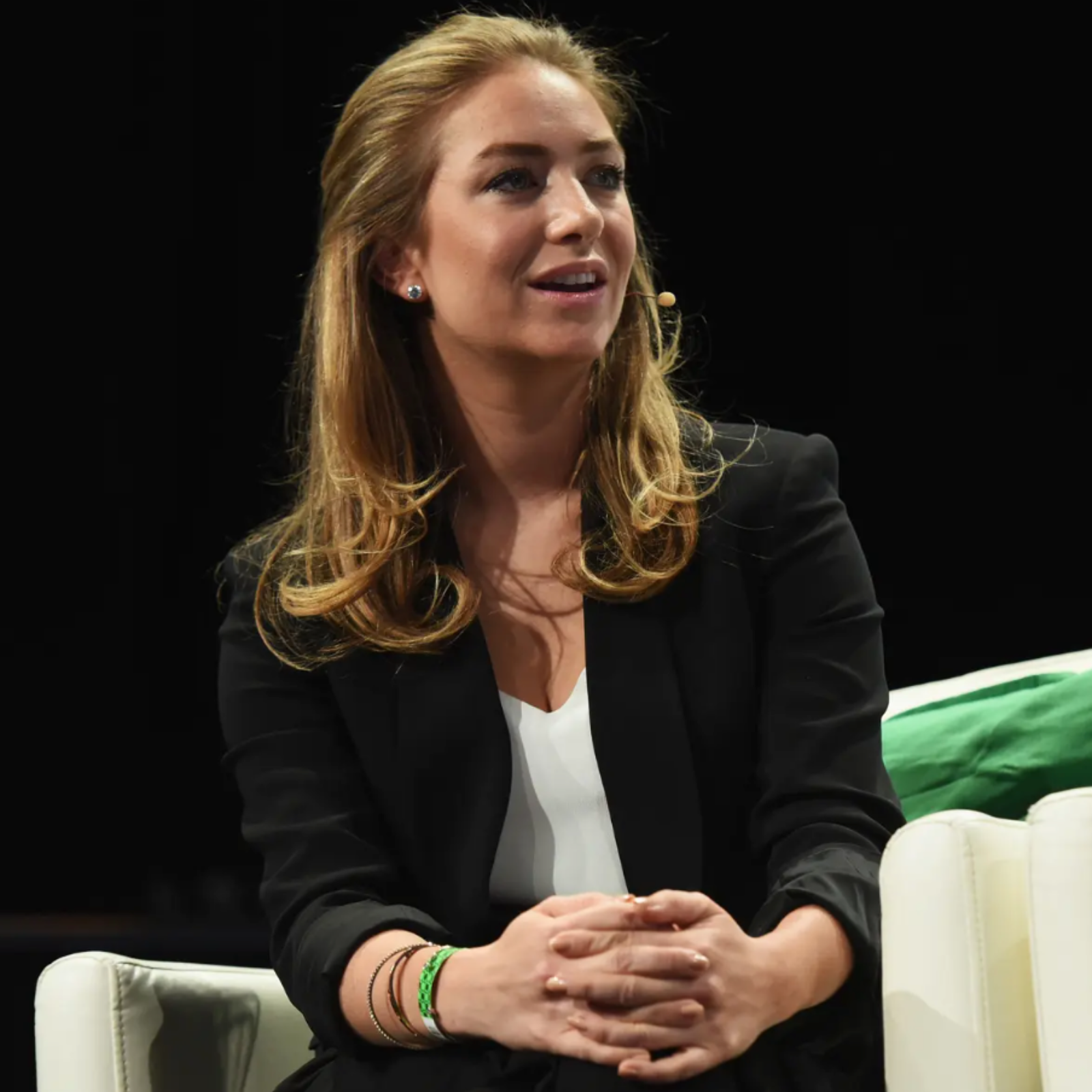Whitney Wolfe, fundadora do Bumble, representando o poder da Autoridade Interna no Desenho Humano nas decisões de carreira.